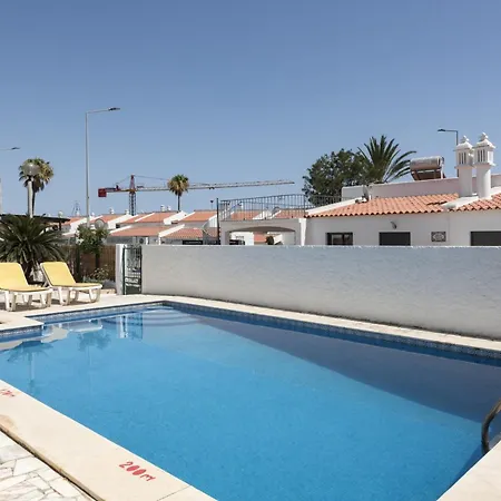 Coelho - Center With Pool By Hd Villa